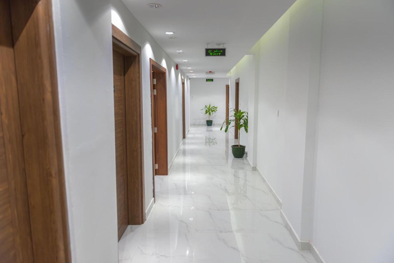Al Sqlawi Hotel Apartment Ras al Hadd Kültér fotó