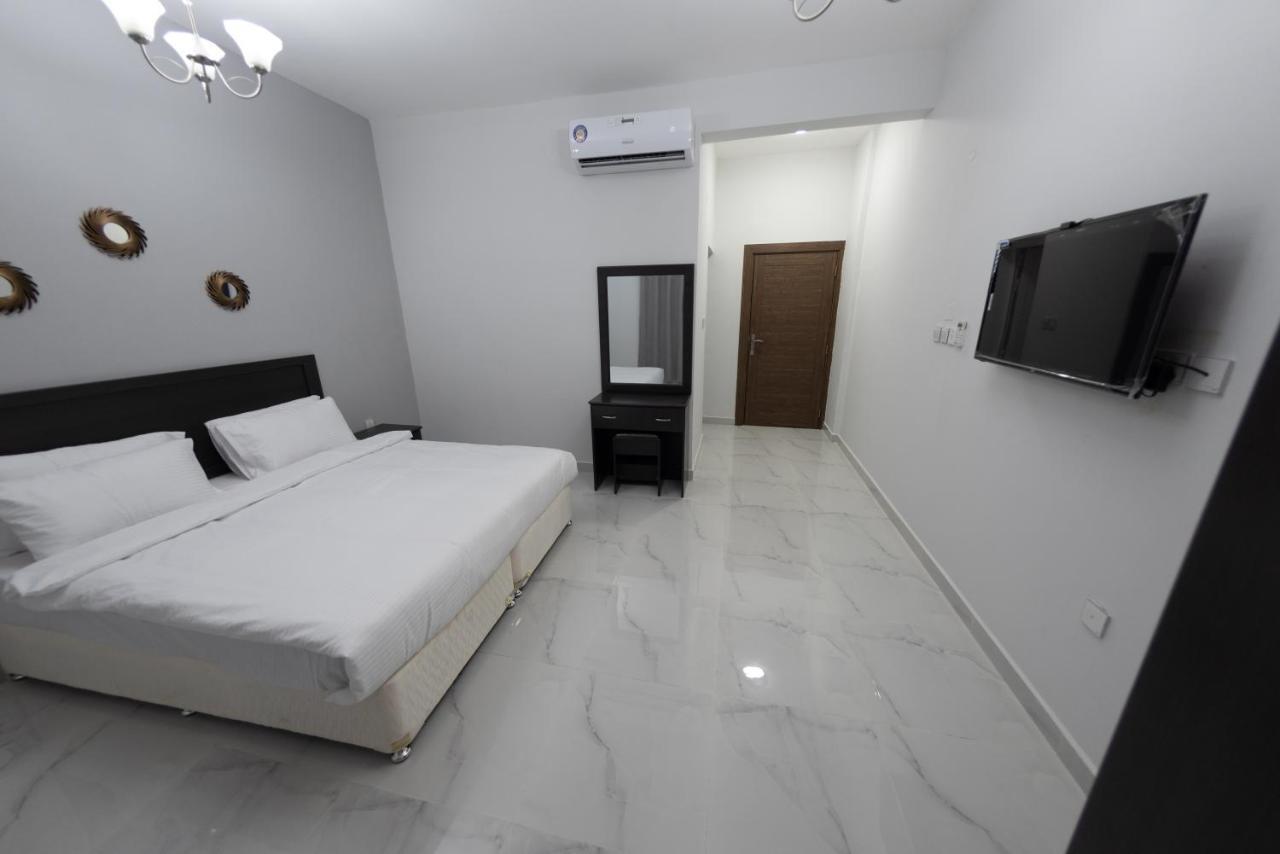 Al Sqlawi Hotel Apartment Ras al Hadd Kültér fotó